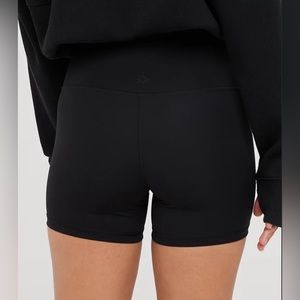 Black off-line aerie 4 inch biker shorts